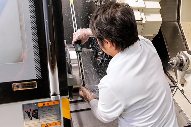 【マシニングセンター】若手からベテランまで勢ぞろい！個性豊かな仲間と楽しく働きませんか？