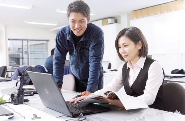 定着率抜群◎
在籍中のスタッフは全員10年以上続けています！