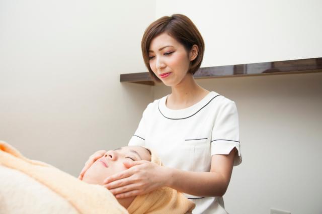 未経験から一人前のプロへ!幅広い知識を習得できるのは、『ジェイエステティック』ならでは。
