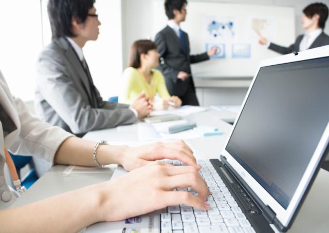 大手損保・保険会社等におけるインフラSEなどを担当する当社。
IT業界のイロハを学べる体制が万全！