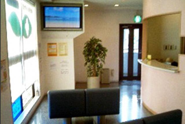 広い待合室やヒーリングカラーを採用した内装など、
リラックスできる雰囲気づくりが特徴の医院です！