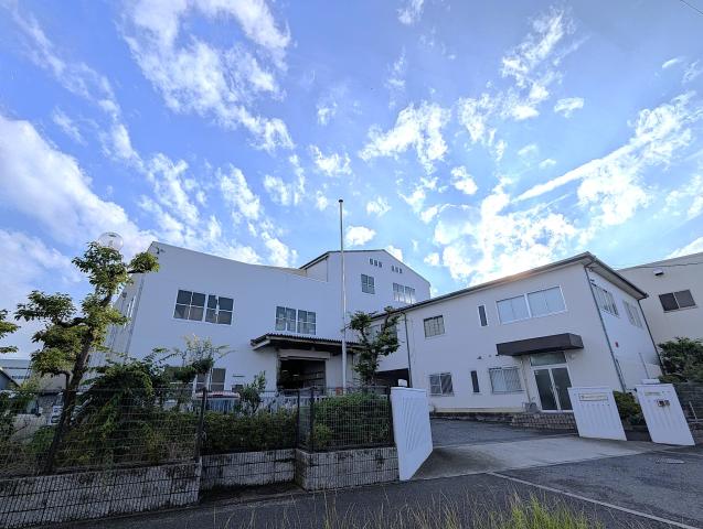 充実の福利厚生！社内ジム・シャワールーム完備！自社製品を使ってトレーニングも♪