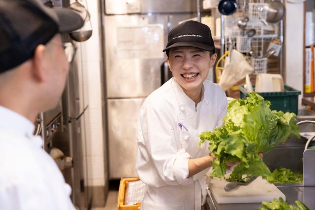 〜某店舗の現役スタッフの声〜
安定した働き方を実現。