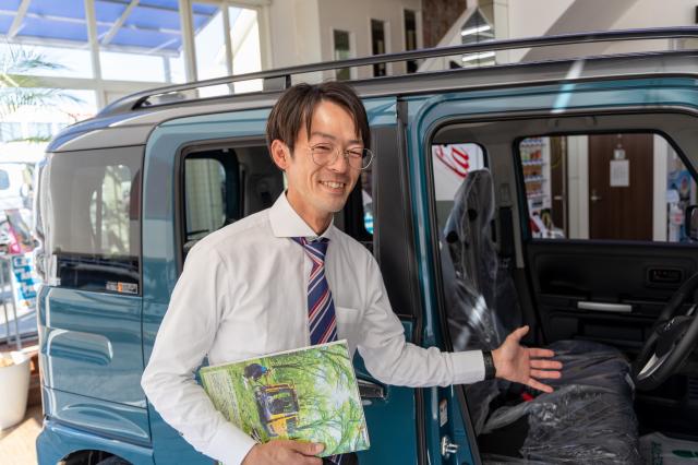 ★現役スタッフにインタビュー
Aさん（営業統括部長）