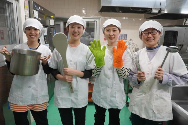 経験や年齢は問いません。
園でのお仕事に興味がある方は、お問い合わせからでもぜひ◎