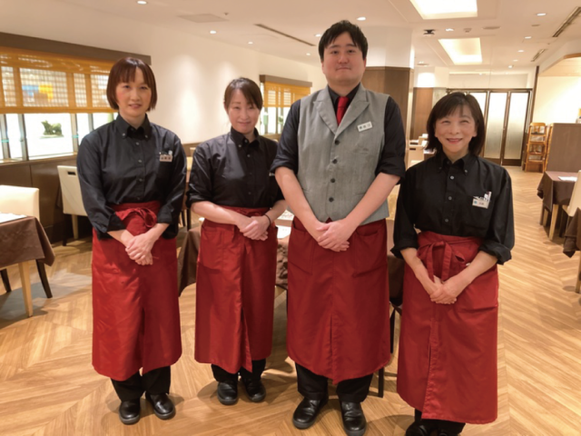 【アルバイト・パート】ホールスタッフ募集！＼未経験OK・平日ランチ勤務歓迎・週2日〜OK！／ホールスタッフ