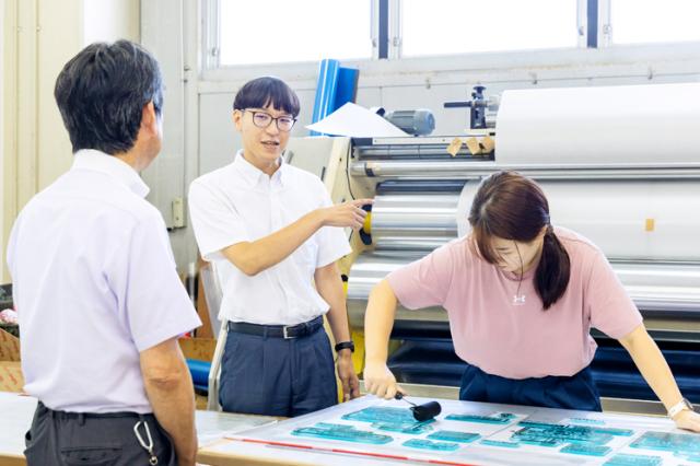 他の営業職では感じることができない達成感やヤリガイを、きっと感じることができます！（勤続7年、男性、38歳）
