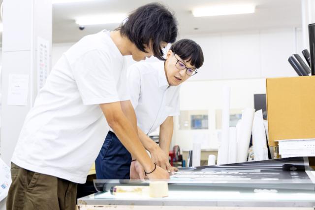 みんなでアイディアを出しながら作り上げるモノづくりの醍醐味が味わえます！（勤続9年、男性、主任）