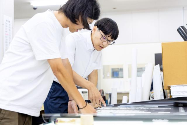 製造・デザイナーとも協力しながら1つのものを作り上げていく達成感が大きな魅力ですよ！