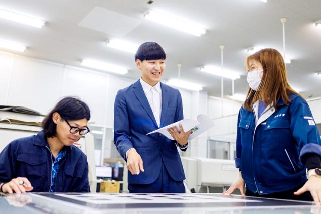 製造・デザイナーとも協力しながら1つのものを作り上げていく達成感が大きな魅力ですよ！