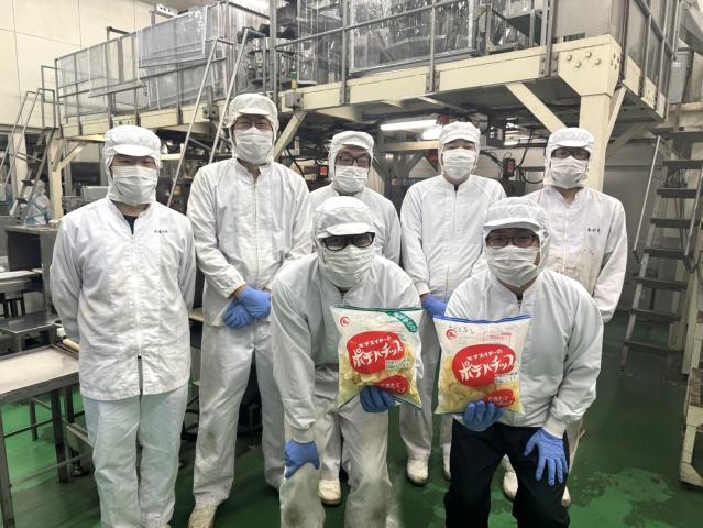 30代〜40代の男性・女性が活躍する職場です。
わきあいあいとした雰囲気が魅力！