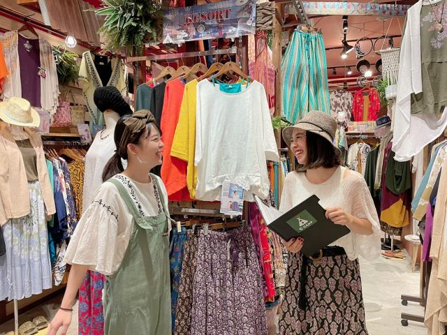 非日常的な魅力がたっぷり!
世界の文化・デザインを吸収したオリジナル商品を販売しているお店です。