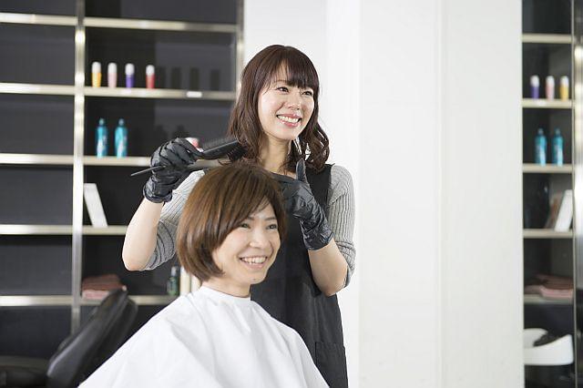 ヘアカラー専門店fufu アトレ川越店のアルバイト パート情報 イーアイデム 川越市の美容師 ネイリスト まつげ施術求人 情報 Id A