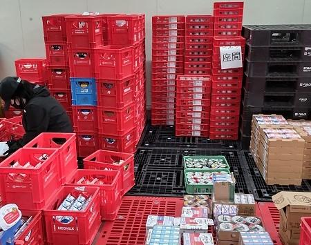 週1日〜OK×シフト自由！髪色・ネイル自由のかんたん仕分けバイト/履歴書不要！倉庫内軽作業スタッフ（仕分け・ピッキング・検品）