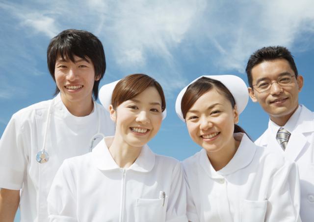 平成20年開設の『県西在宅クリニック』。
自宅で安心して暮らすためのサポートをしています。