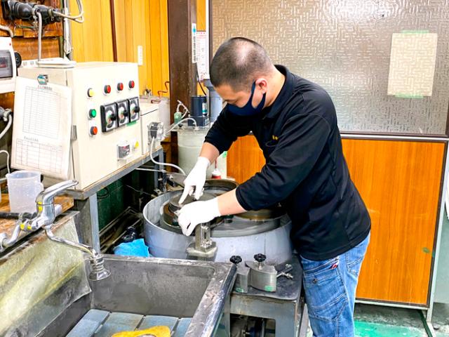 「当社の加工精度がなければ製品の機能が発揮できない」というプロ根性で加工を行っています。