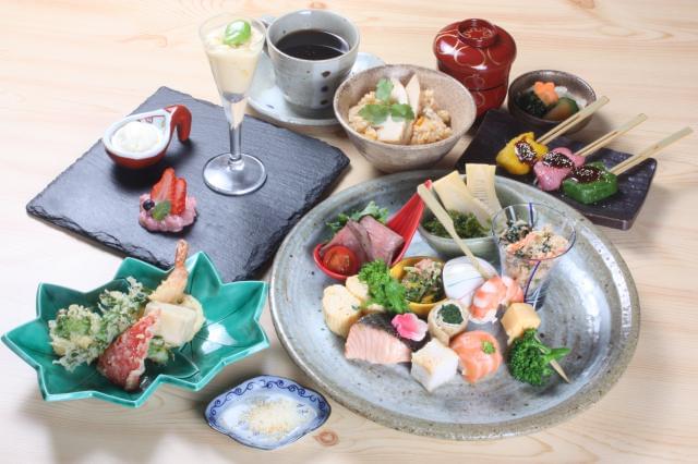 ＜年末・年始の盛り付け短期スタッフ＞◎WワークOK／20名の大募集！！/臨時収入お料理（おせち料理など）
盛り付けや洗い物スタッフ（短期)