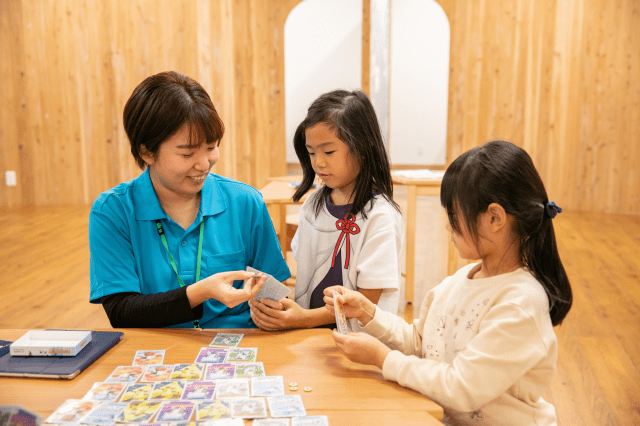 ＼1,500円以上の高時給！／
子どもが好きな方のご応募お待ちしています◎