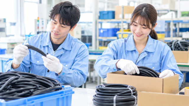 未経験から高時給1,400円！月収28万円以上も可能♪