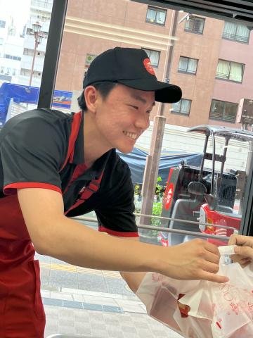 店舗によりWEB面接・AI面接も実施しています◎
お店に向かわずサクっとお仕事を決められるかも！？