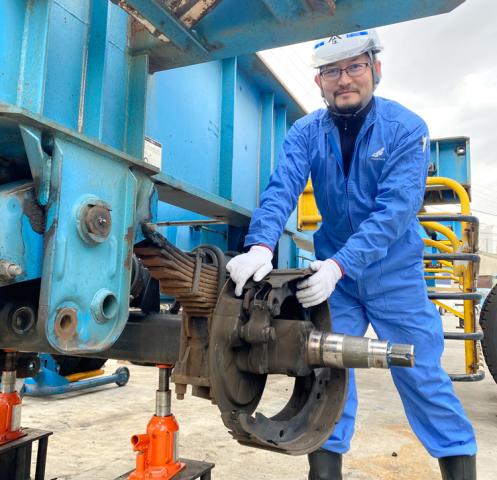 やる気のある方なら経験不問！あなたを整備のプロにしっかり育てます！