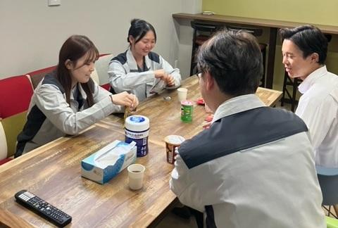 あらゆる場面で活用されているパッケージ。私たちの仕事は多くの人々の生活に役立っています。