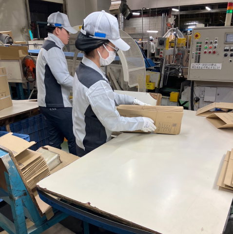 あらゆる場面で活用されているパッケージ。私たちの仕事は多くの人々の生活に役立っています。