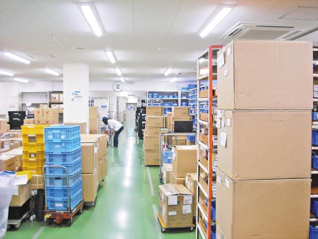 【明石市大久保町】＼未経験OKの倉庫内軽作業／土日祝休み♪寸志年2回♪週5日勤務♪倉庫内軽作業