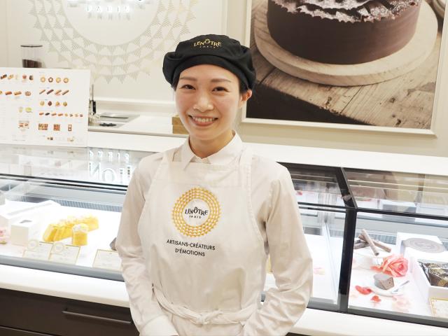 接客・スイーツが大好きな先輩たちが新たな仲間のスタートをお待ちしています!