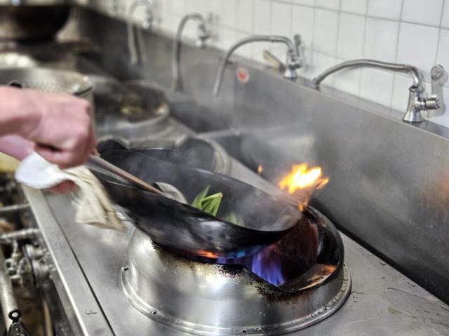 昇給・賞与や各種手当など待遇面もしっかり整備。正社員として安心して腰を据えられる環境を整えています。