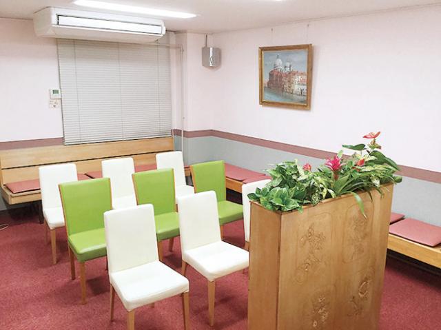 阪急「伊丹」駅から徒歩1分と駅チカ！
医院周辺にはお店がたくさんあり利便性も抜群です♪