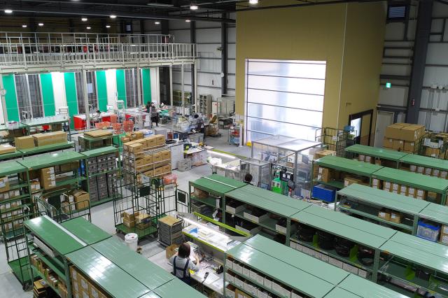 ＜ピッキング＞パート募集！　平日週5日・残業なし　生活リズムを整えて収入確保◎　年間休日122日小物を中心としたゴム製品のピッキング作業