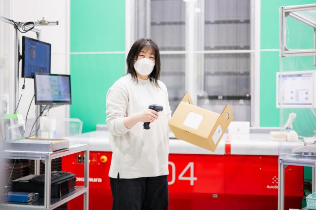 ハンディ端末で管理。
スマホに慣れていれば問題ありません。