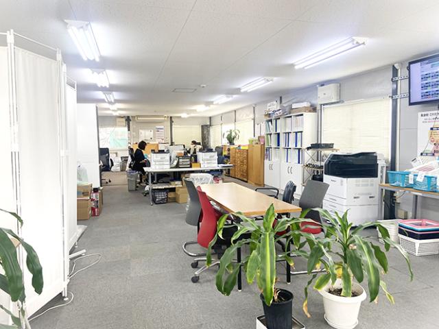 【資材加工センターでの事務パート】未経験スタート歓迎◆土日祝休み◆40代〜50代女性活躍中！扶養内可資材加工センターでの事務スタッフ