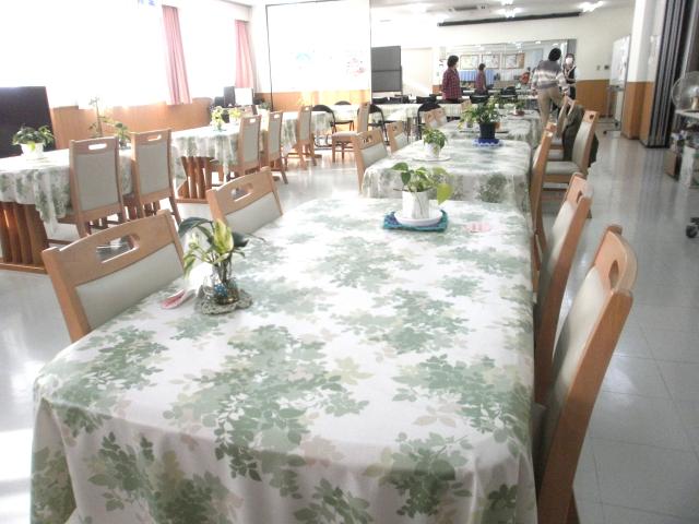 障がい者支援の経験が5年以上ある方は給与面で優遇！
スキルを活かして安定収入を叶えられます。