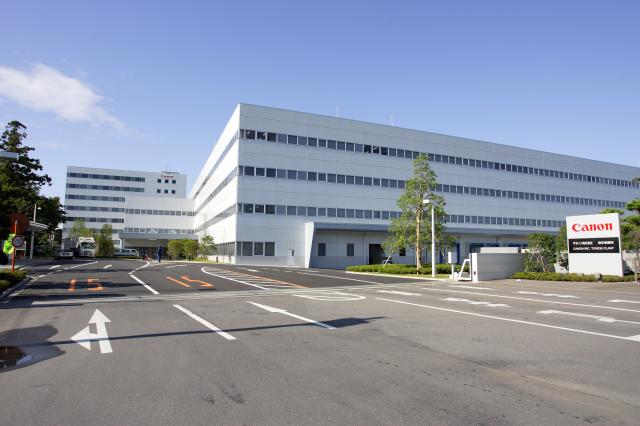 商業印刷機・高速複合機に特化した、取手事業所。
それぞれのポジションで男女が幅広く活躍中!