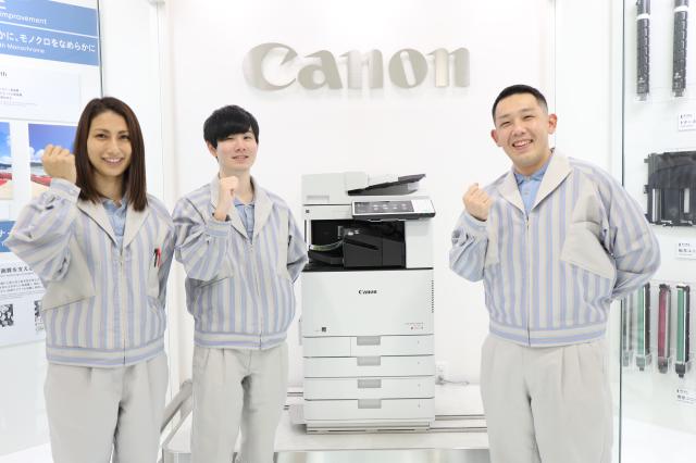 商業印刷機・高速複合機に特化した、取手事業所。
それぞれのポジションで男女が幅広く活躍中!