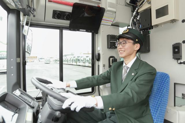 先輩たちの前職は様々。
なんと、競輪選手から転身した人もいます！