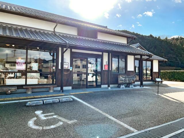 「あすか夢販売所」や「あすか夢の楽市」を運営する『農業組合法人ふるさと明日香』が管理しています。
