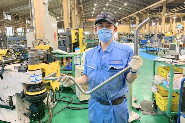 1児の父親でもあるMさん（入社8年・副班長）負けず嫌いな性格が今の仕事にあっているとか…／スタッフインタビュー
