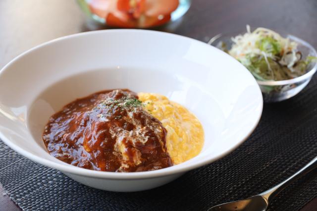 オープニングスタッフ大募集★【茨木市】病院内レストラン◇ホール接客＆調理補助★福利厚生充実♪無料送迎レストランでのホール接客・調理補助 / アルバイト・パート