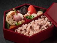 ふっくらおこわ弁当♪人気店でお仕事♪