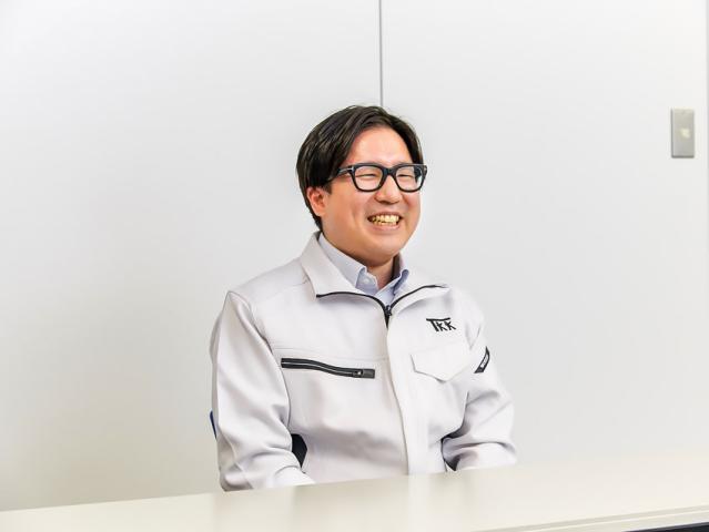 スタッフインタビュー「人とのコミュニケーションが楽しい仕事です！」