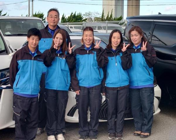 ◇年齢・性別・学歴・職歴不問◇希望シフト制◇ 車好きにもオススメの、シンプルな仕事です！オークション会場内での普通車の回送