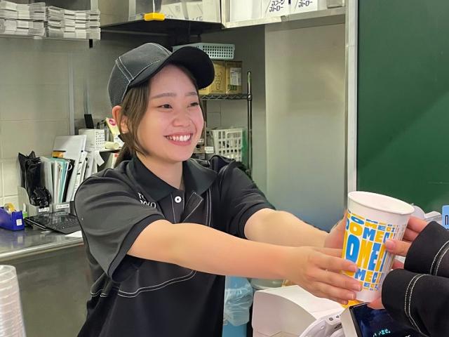 ＼制服貸与有！クリーニングボックス有／
制服を自分で洗濯する必要はありません◎