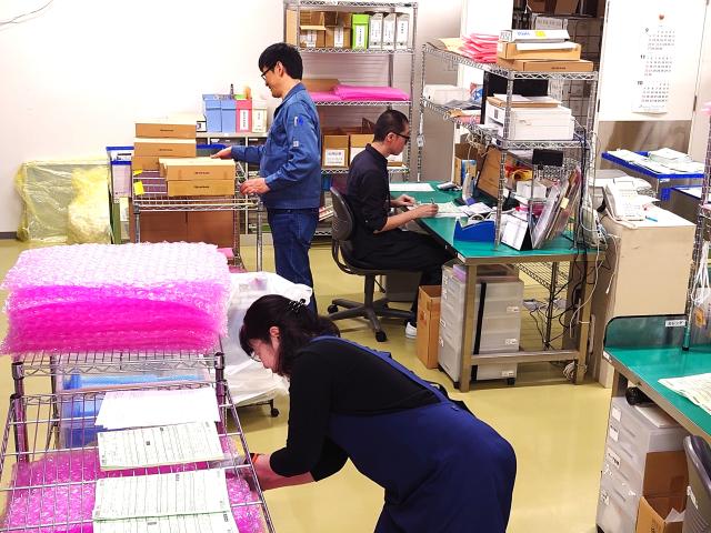 アクセスは黒川駅から徒歩2分、若葉台駅からも徒歩8分の好立地！ご近所の方は、自転車通期も可能です。