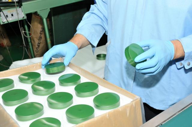 安定感◎!当社は石鹸ケースや化粧品容器などの製造を手がける、創業から約80年の歴史がある会社です!