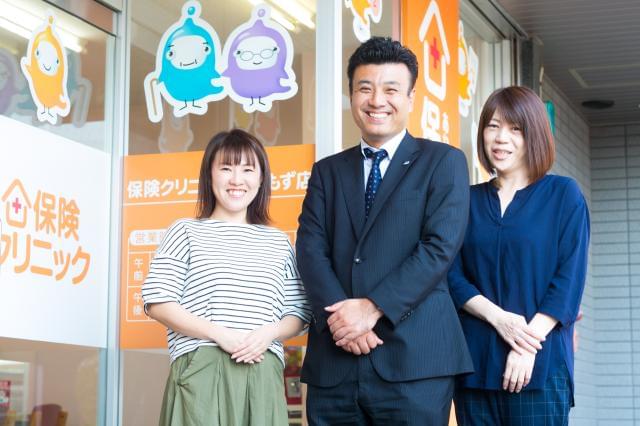 事務は女性2名が担当をしています。やさしくて話しやすい先輩たちなので、頼りにしてくださいネ♪