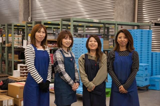 幅広い年齢の男女が在籍★
職種・シフトが選べるので、自分らしく働けます。