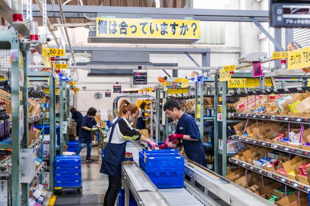<空調完備&綺麗で清潔>
1年中気持ちよく働ける職場です。